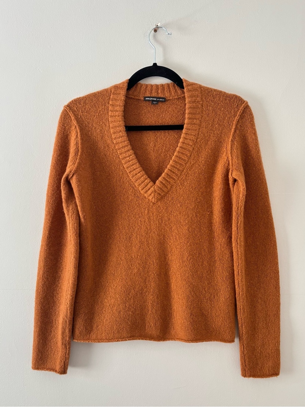 James Perse Cashmere V-Neck Pullover Sweater Rib Trim Soft Knit Cozy Orange